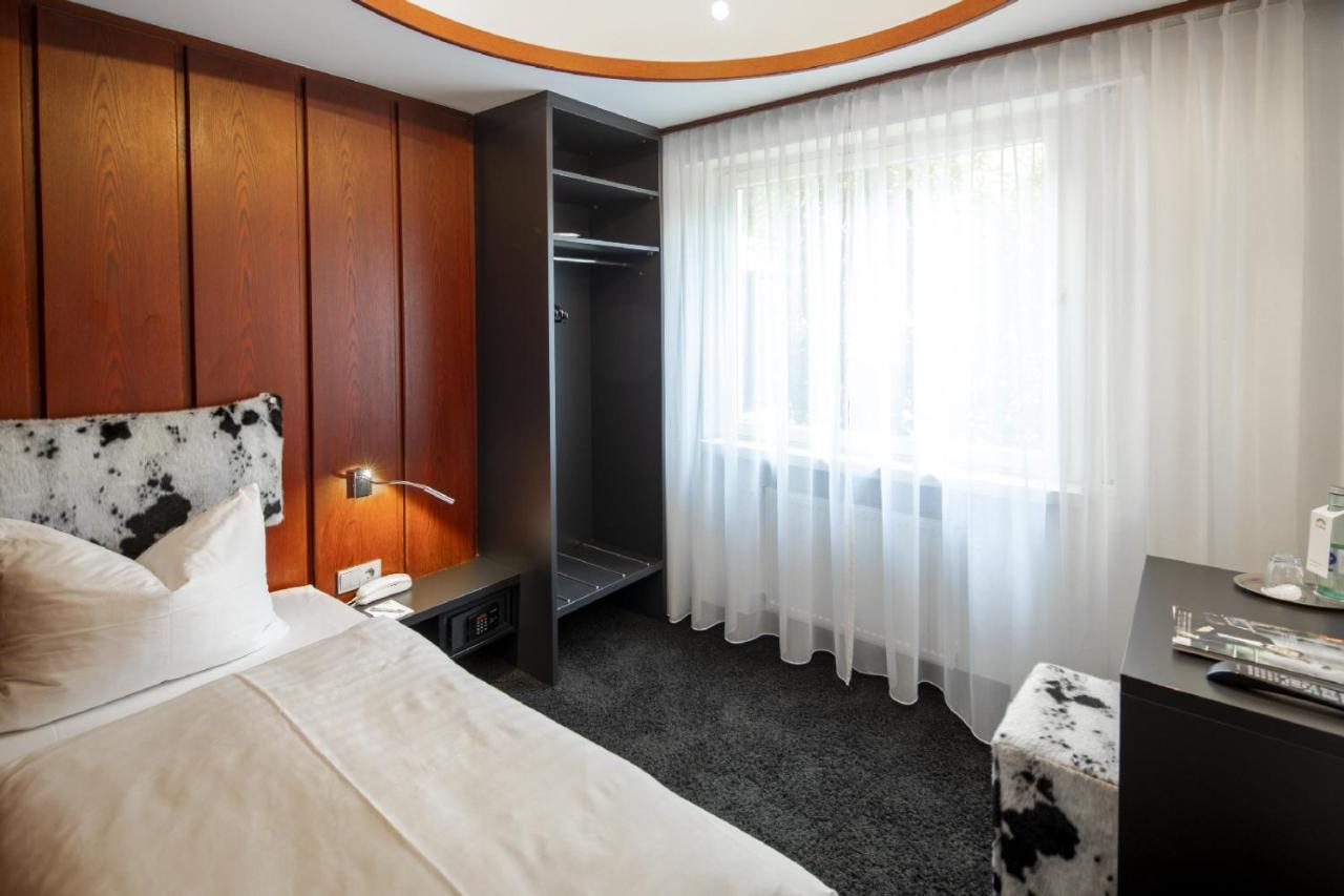 Gloria Superior 3* Stuttgart