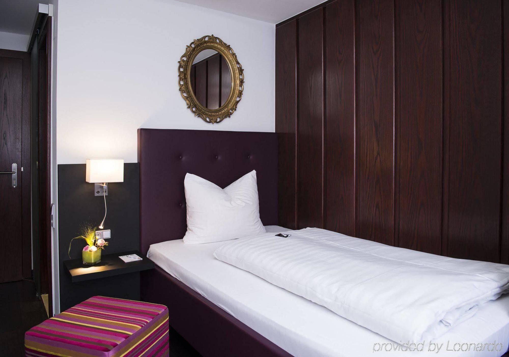 Gloria Superior 3* Stuttgart